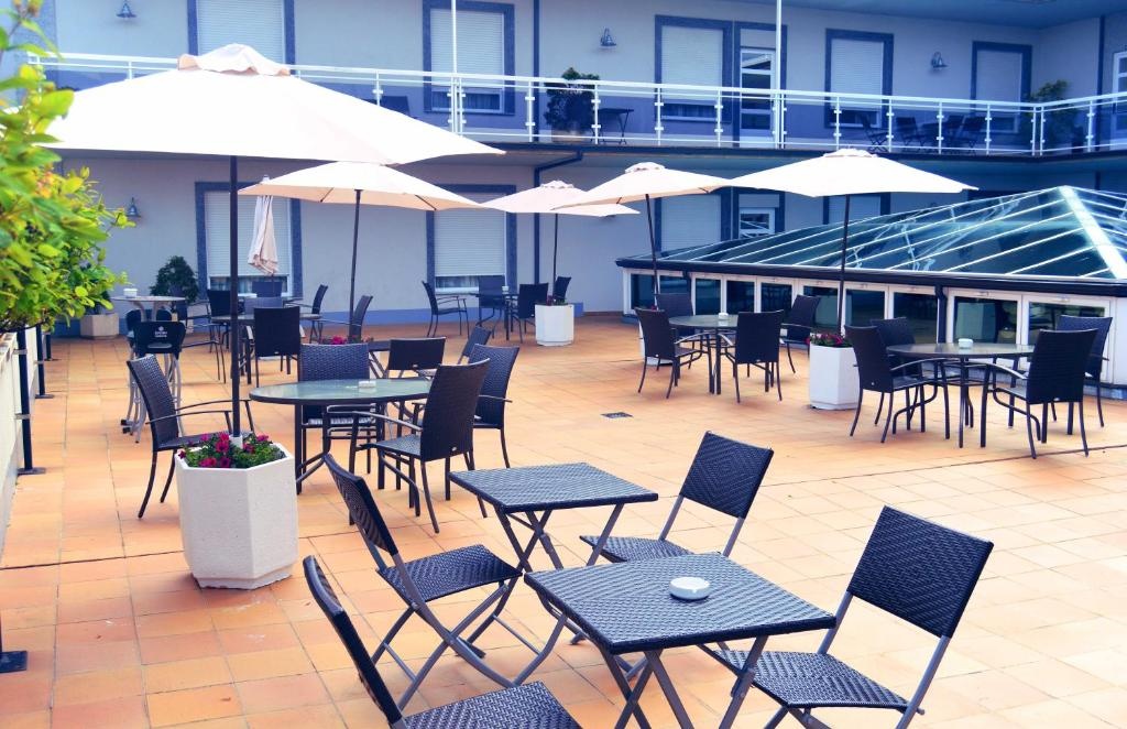 FC Infantas De Leon  Facilities  Balconyterrace 28