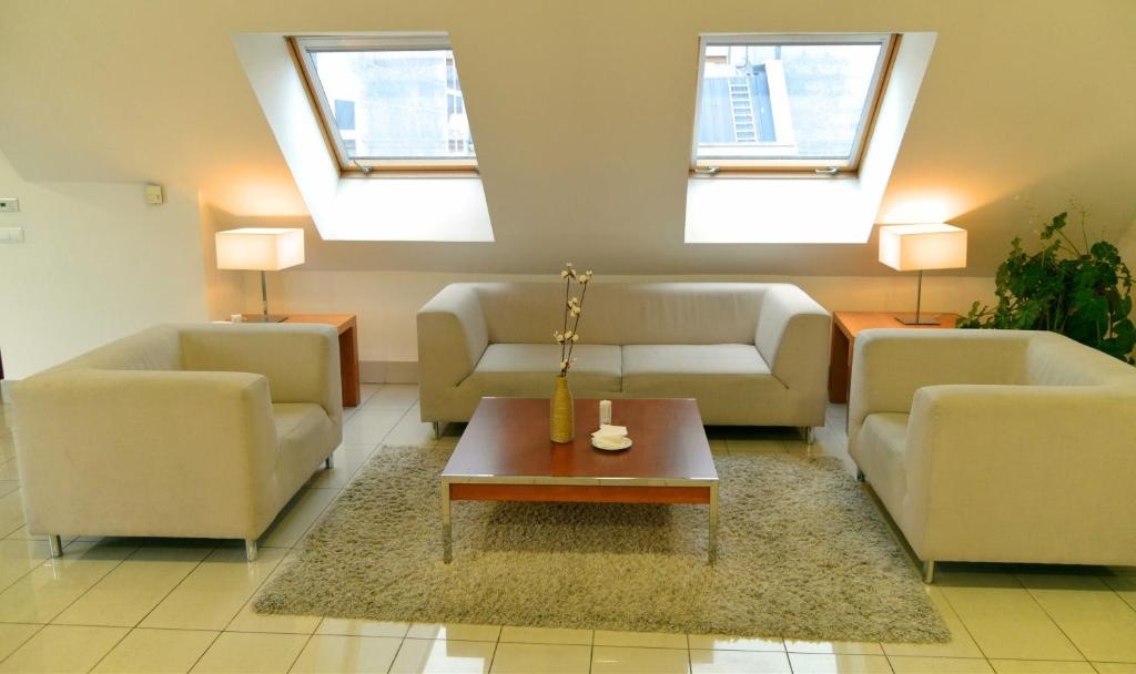 FC Infantas De Leon  Property Views  Lobby 5