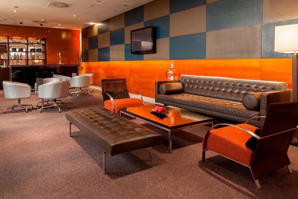 AC Hotel Leon San Antonio  Facilities  Bar 1