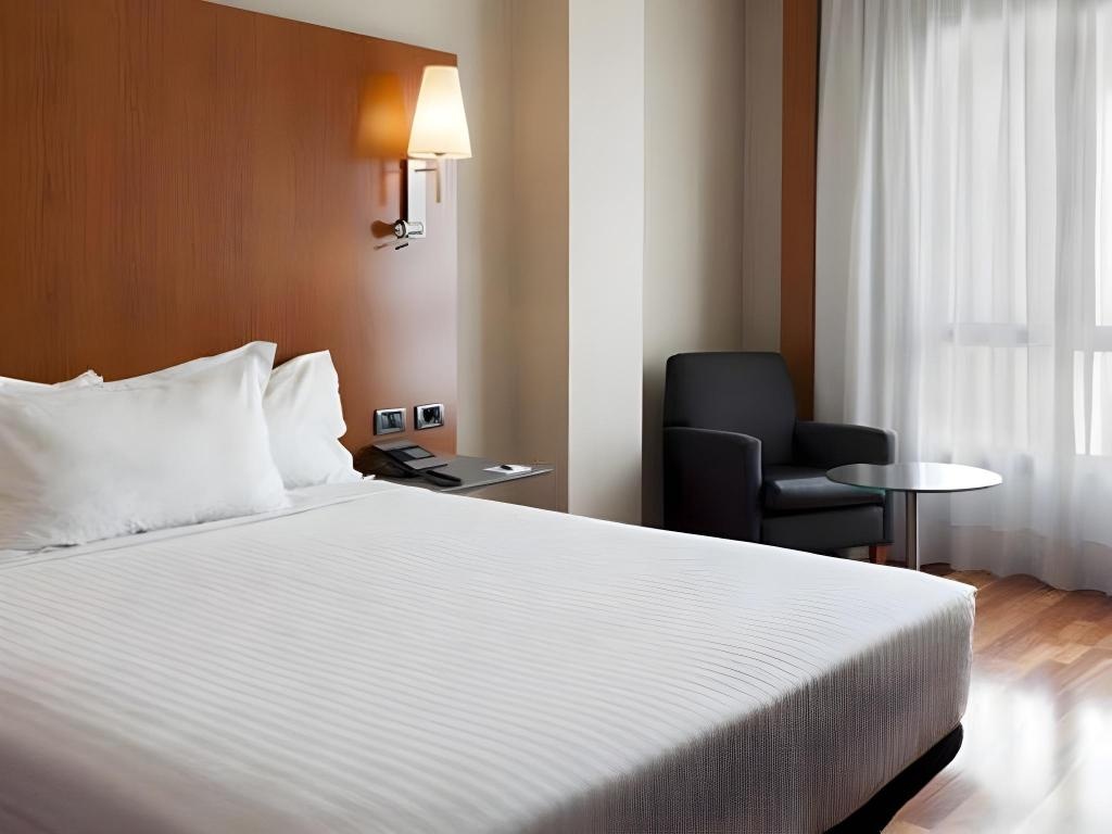 AC Hotel Leon San Antonio  Rooms  Double Or Twin Room 7
