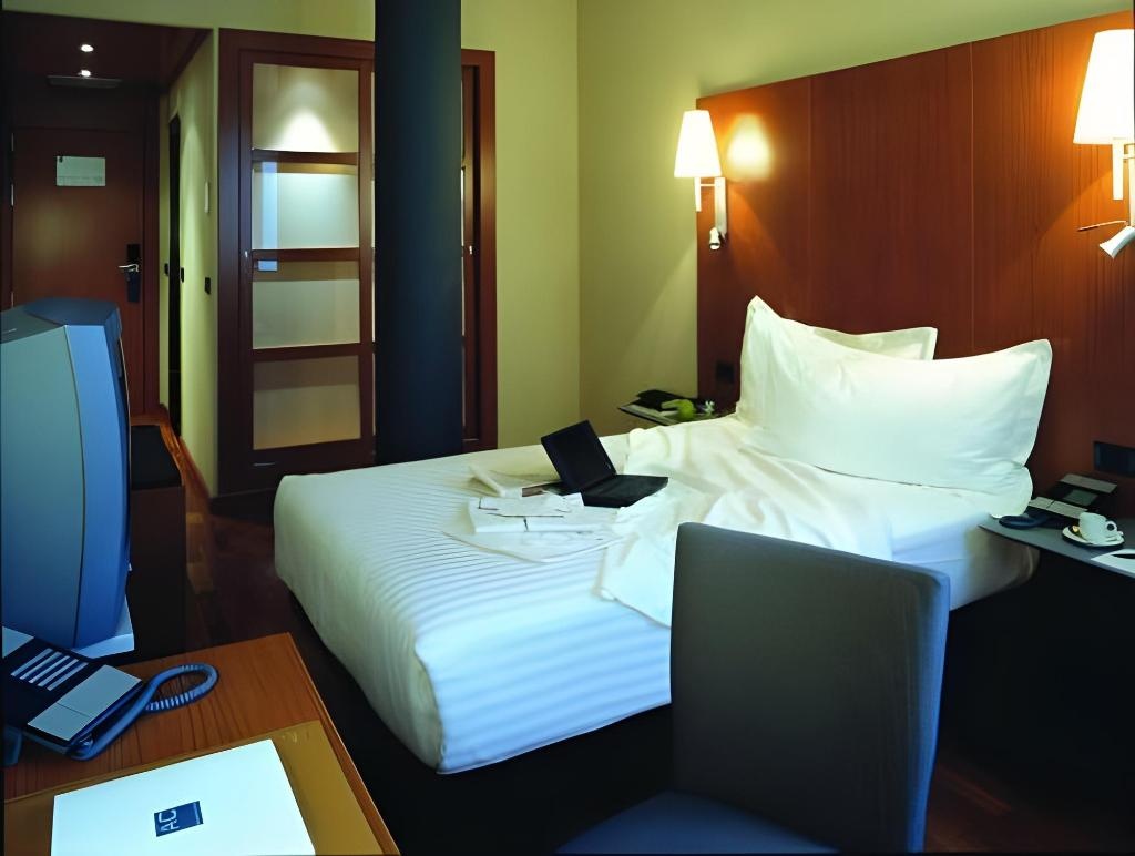 AC Hotel Leon San Antonio  Rooms  Double 8