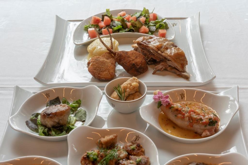 Parador De Leon  Dining  Restaurant 10