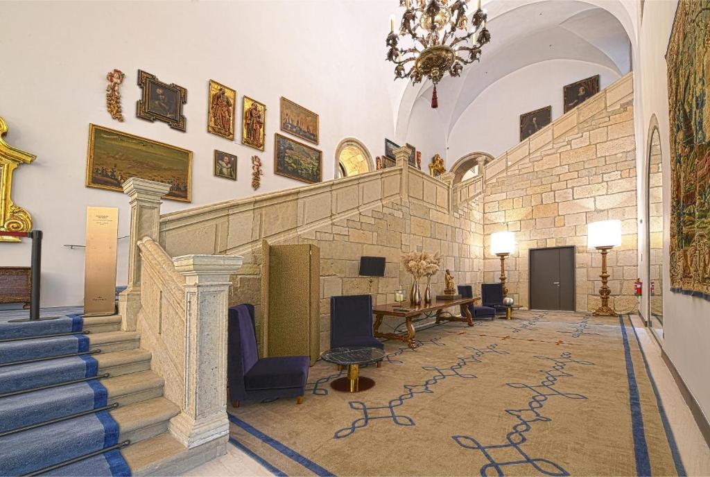 Parador De Leon  Property Views  Lobby 18