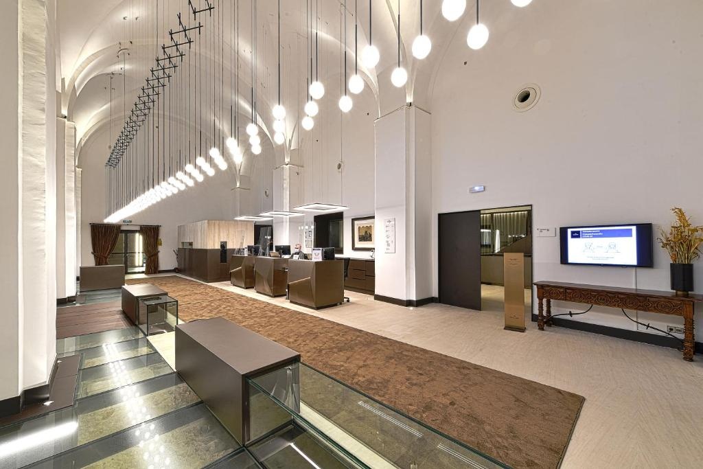 Parador De Leon  Property Views  Lobby 4