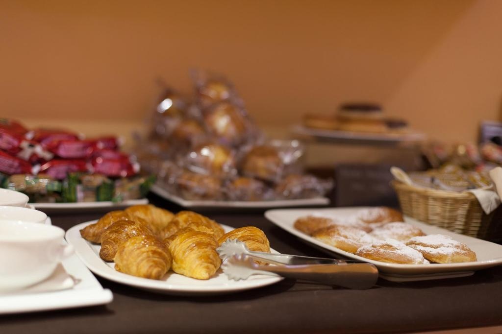 Silken Luis De Leon Hotel  Dining  Food And Beverages 12