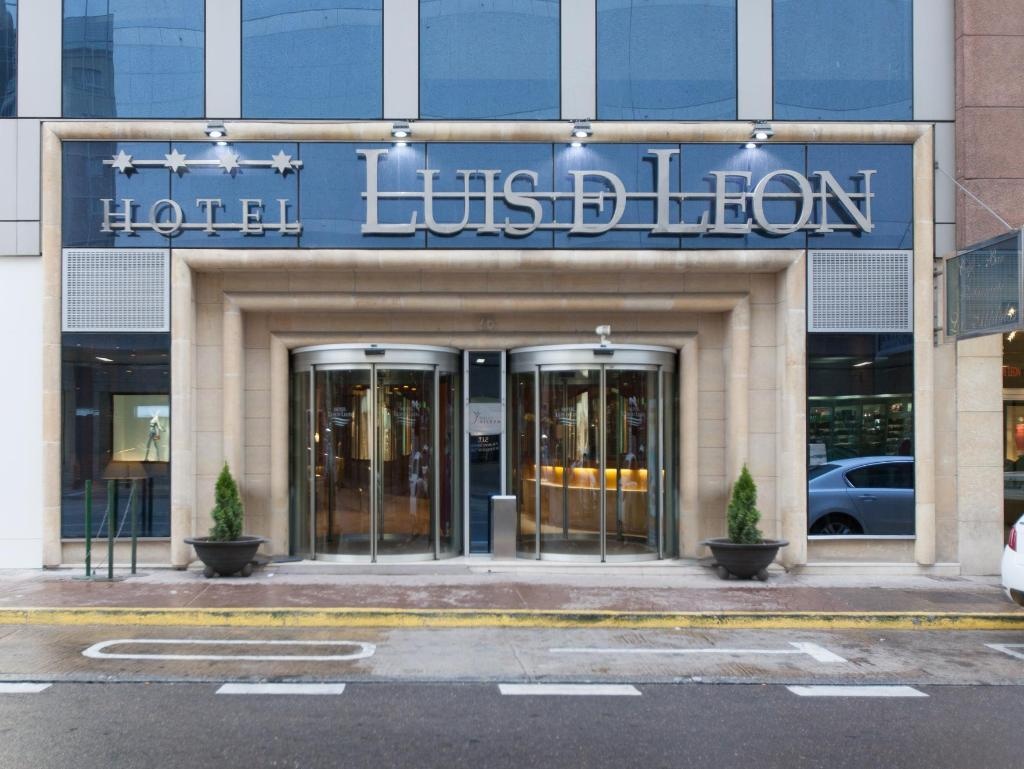 Silken Luis De Leon Hotel  Property Views  Entrance 1