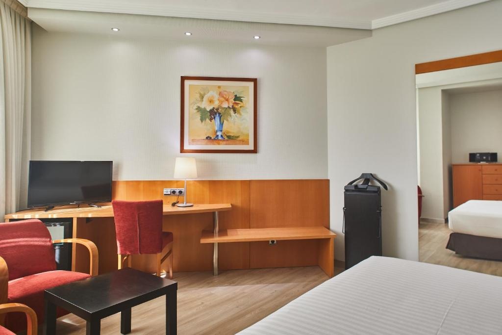 Silken Luis De Leon Hotel  Rooms  Rooms Image 7 7