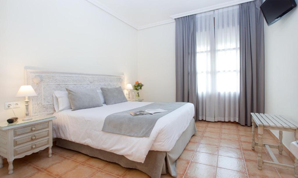 Princesa Galiana  Rooms  Rooms Image 2 2
