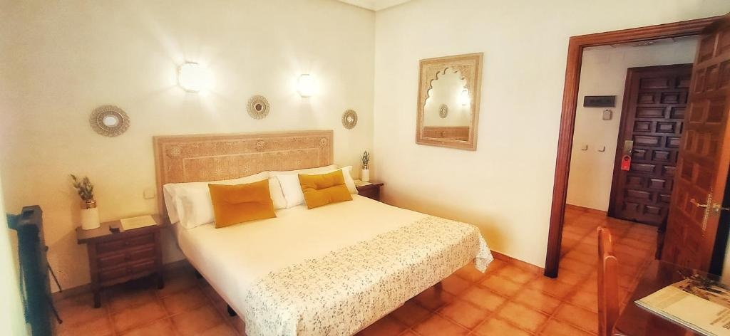 Princesa Galiana  Rooms  Rooms Image 6 6