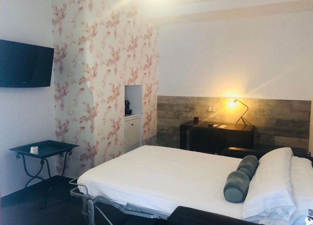 Alda Suite De Los Reyes  Rooms  Family Suite 4