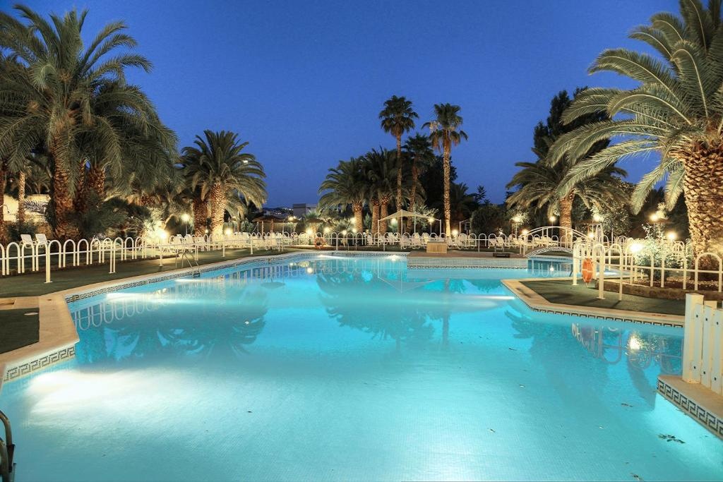Beatriz Toledo Auditorium Spa  Facilities  Swimming Pool 6