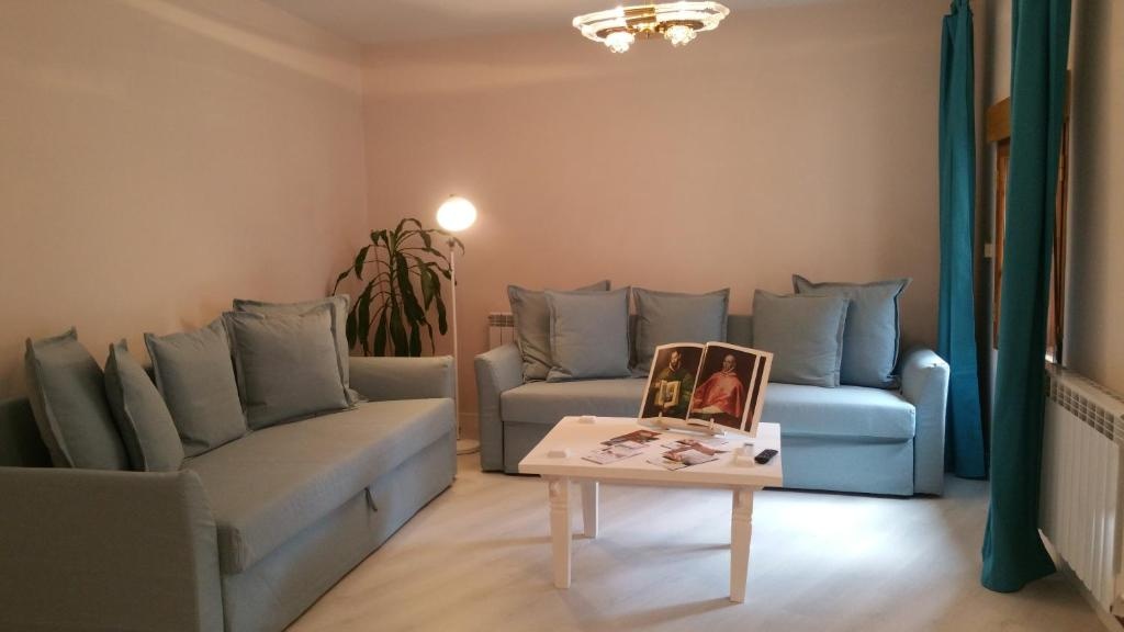 CASON DEL CORPUS Apartamento Deluxe 1 Go Native Toledo 10 PLAZAS  Rooms  Rooms Image 5 5