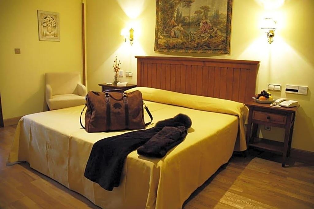 Hotel Casona De La Reyna  Rooms  Rooms Image 12 12