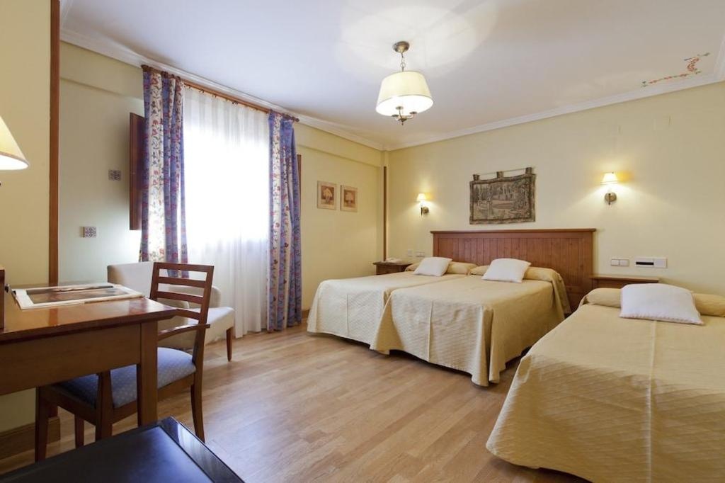 Hotel Casona De La Reyna  Rooms  Rooms Image 4 4