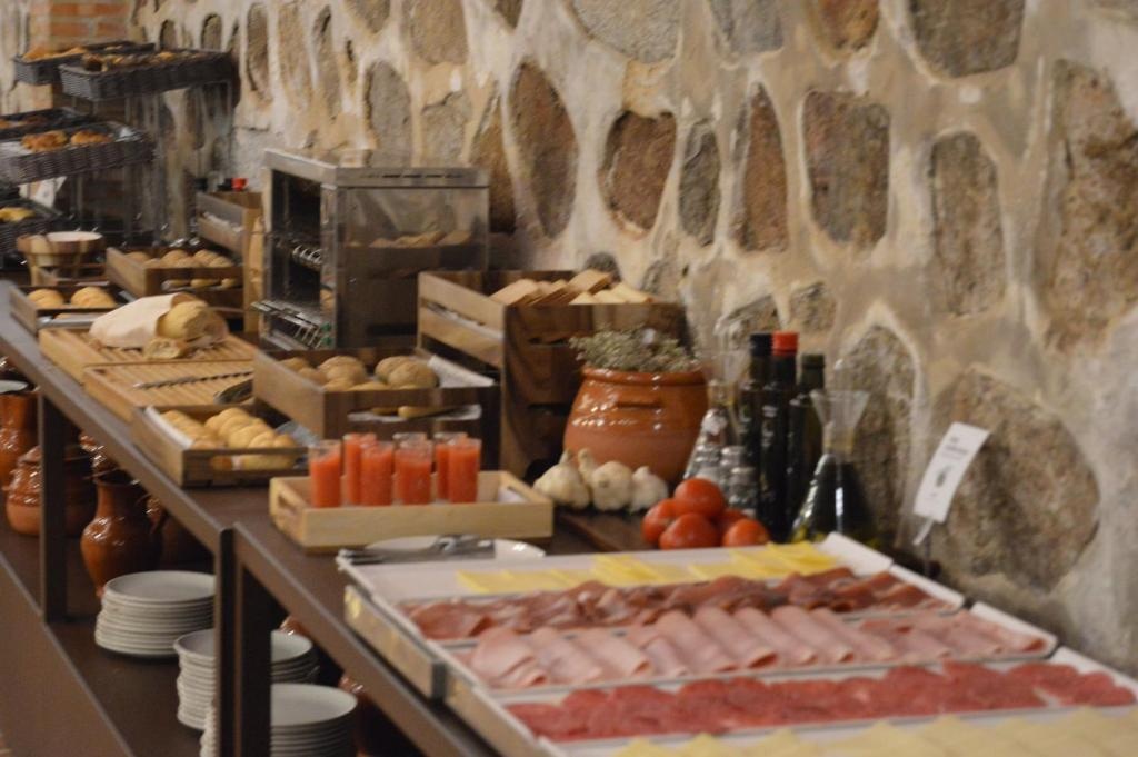 Sercotel Alfonso VI  Dining  Food And Beverages 11