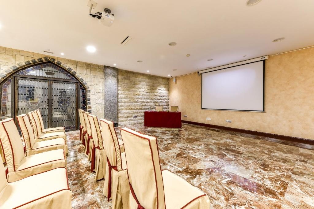 Sercotel Alfonso VI  Facilities  Meeting Room Ballrooms 9