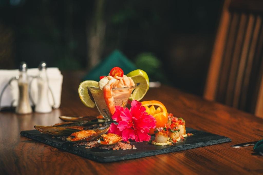 Jacana Amazon Wellness Resort  Dining  Food And Beverages 7