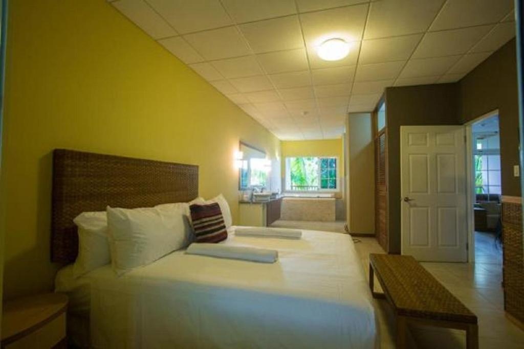 Jacana Amazon Wellness Resort  Rooms  Rooms Image 7 7