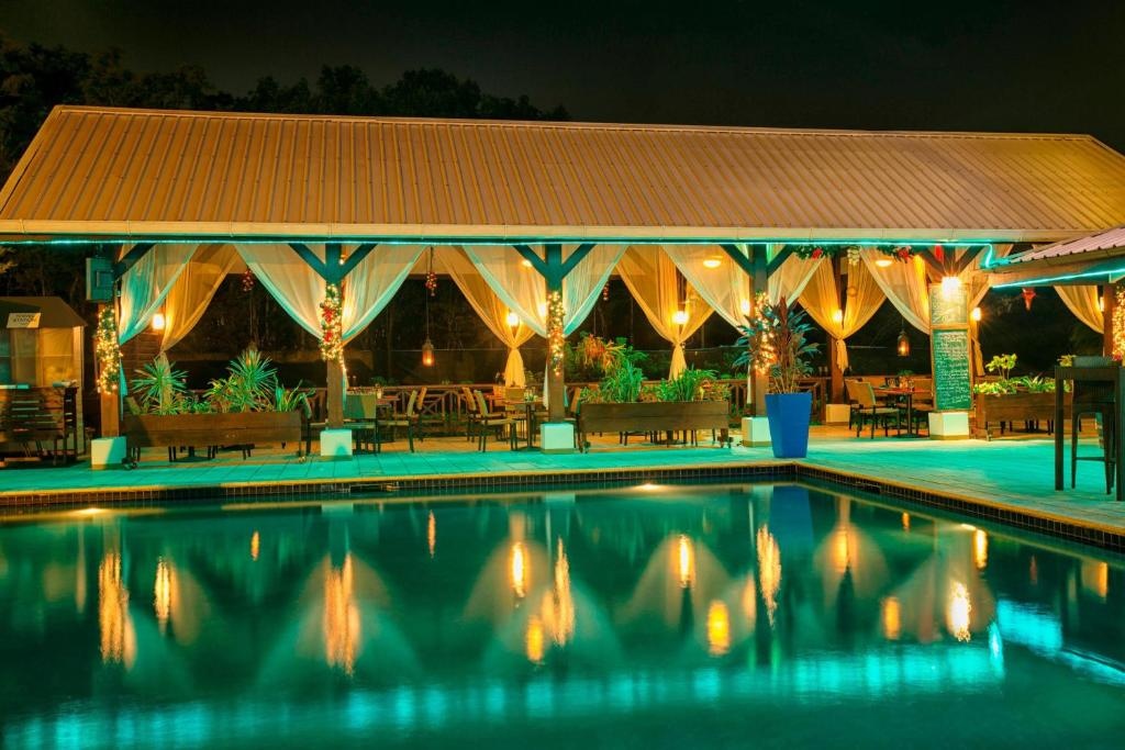 Courtyard Paramaribo  Dining  Restaurant 1