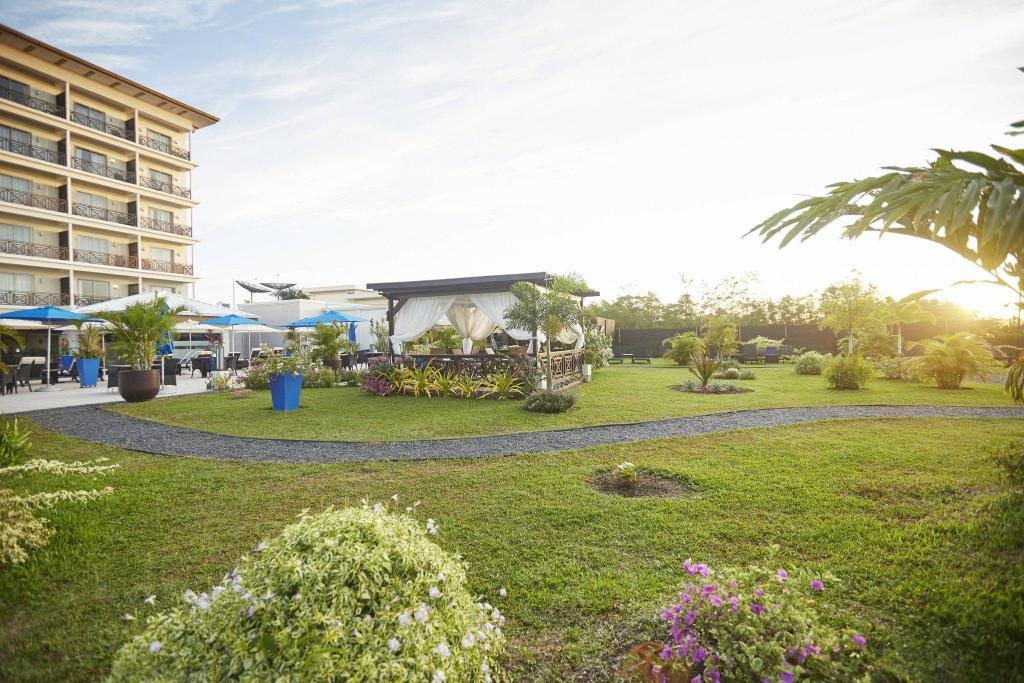 Courtyard Paramaribo  Facilities  Garden 12
