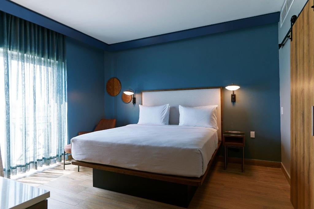 Courtyard Paramaribo  Rooms  Junior Suite King 12