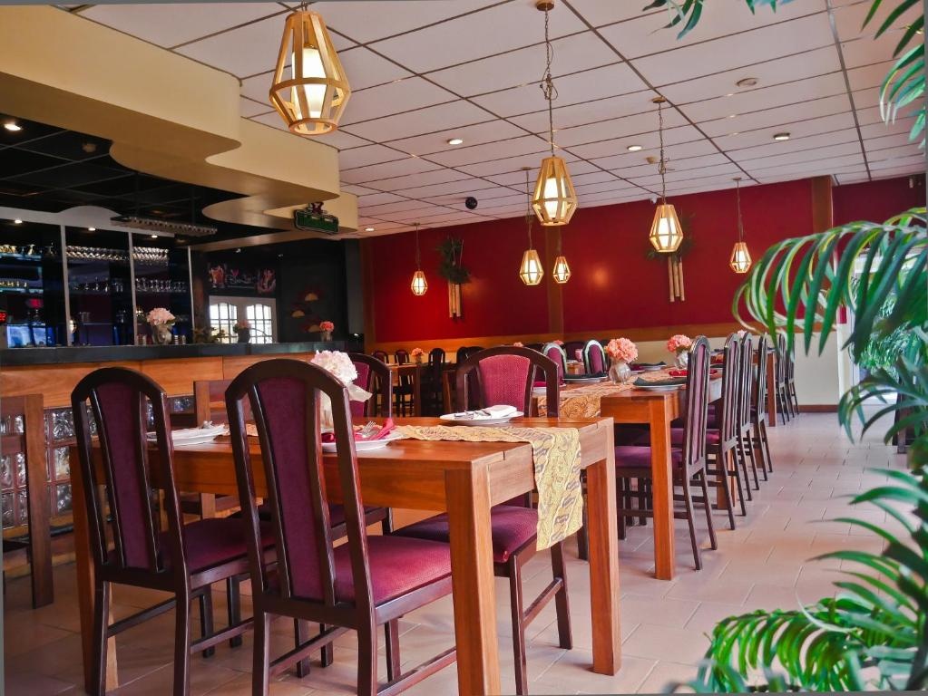 Hotel North Resort  Dining  Dining Image 2 2