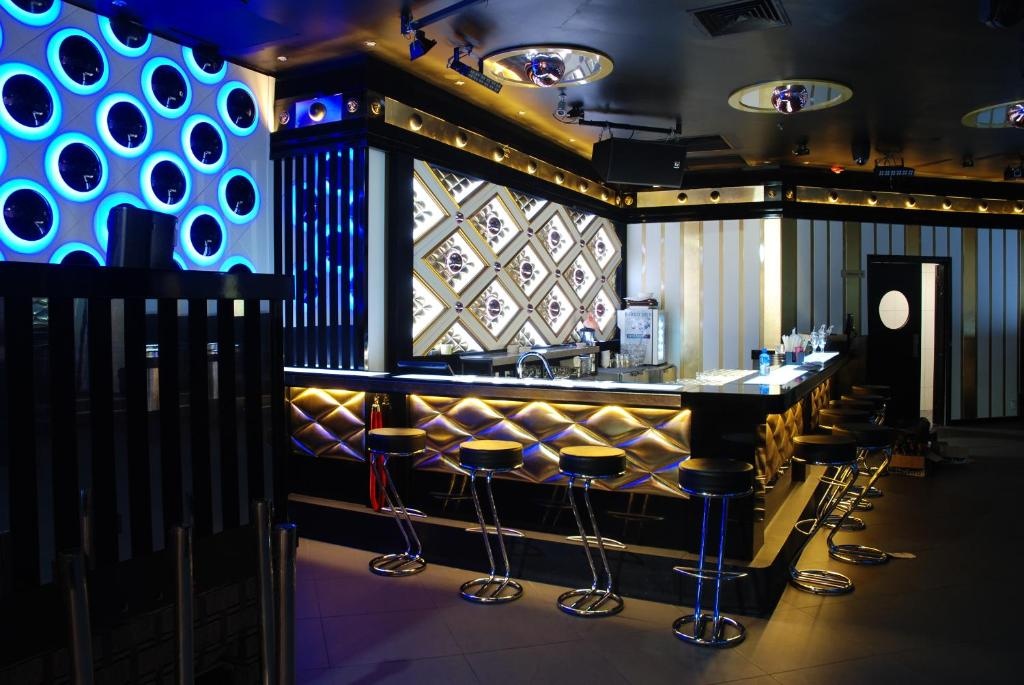 Ramada By Wyndham Princess Paramaribo  Facilities  Nightclub 17