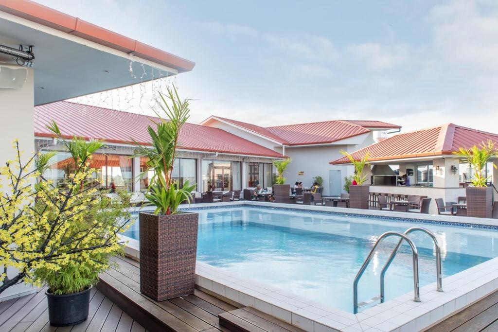 Ramada By Wyndham Princess Paramaribo  Facilities  Swimming Pool 5