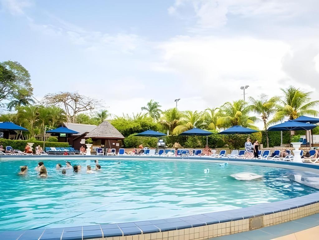 Torarica Resort  Facilities  Swimming Pool 9