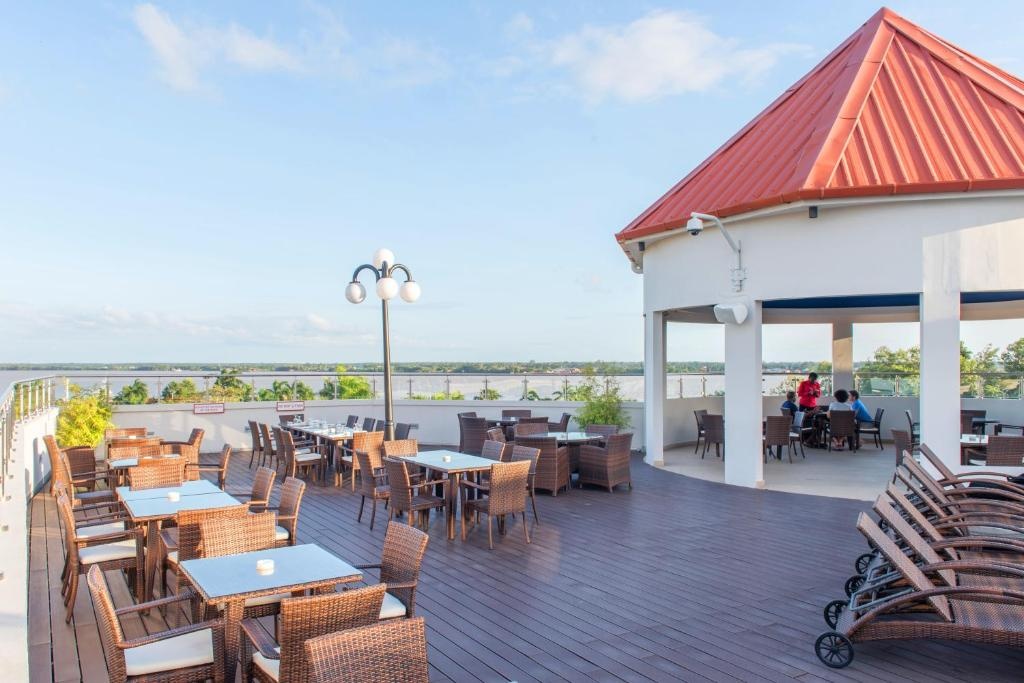 Ramada By Wyndham Princess Paramaribo  Facilities  Balconyterrace 2