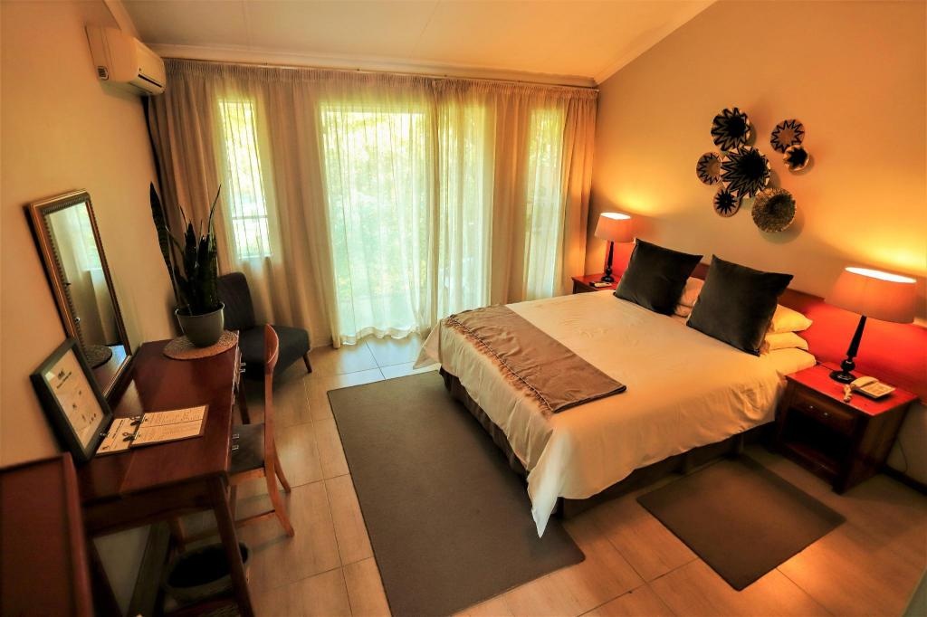 Mantenga Lodge  Rooms  Superior Bed 5