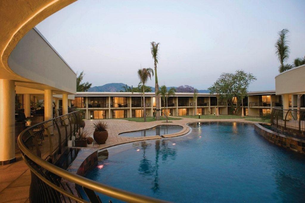 Happy Valley Hotel And Casino  Facilities  Swimming Pool 1