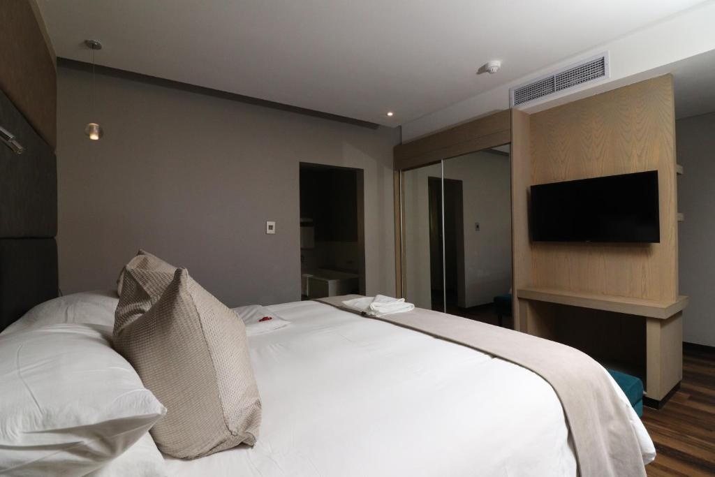 Happy Valley Hotel And Casino  Rooms  Rooms Image 13 13