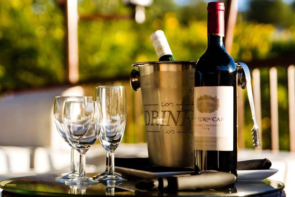 EMfuleni Lifestyle  Dining  Dining Image 4 4