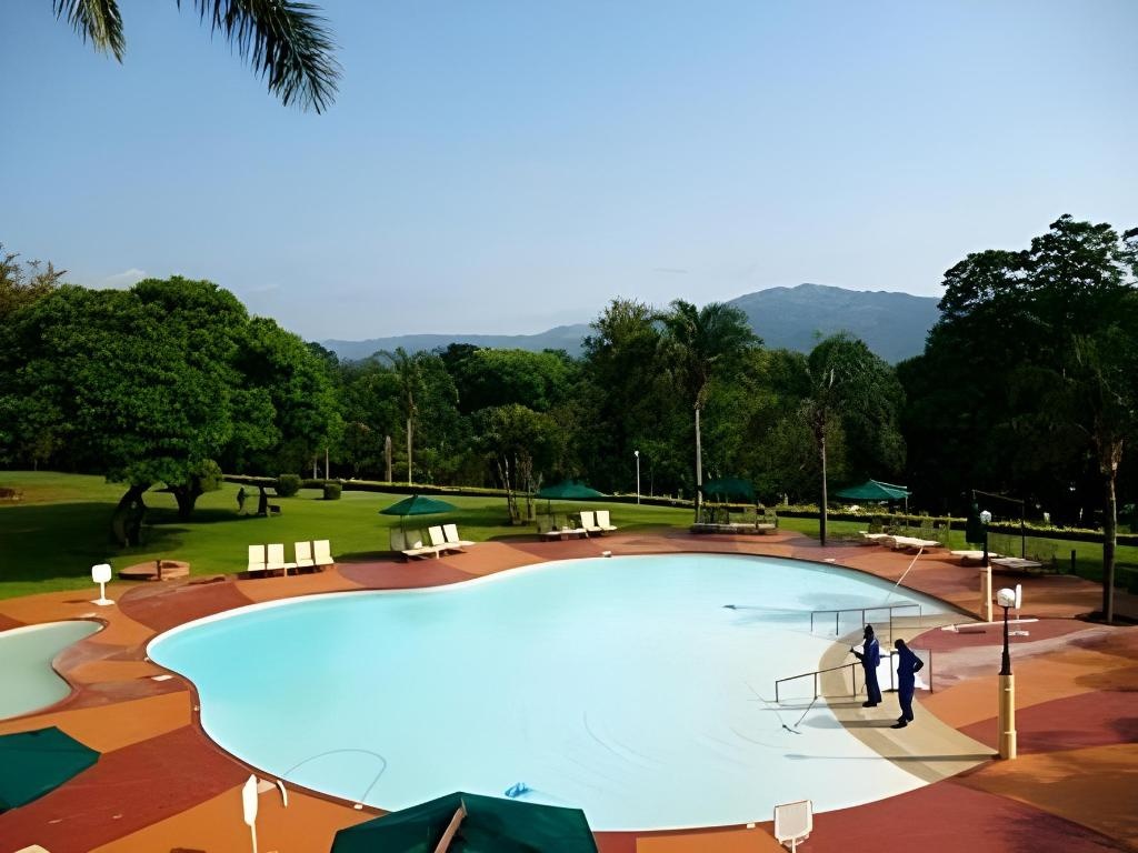 Lugogo Sun Hotel  Facilities  Swimming Pool 5