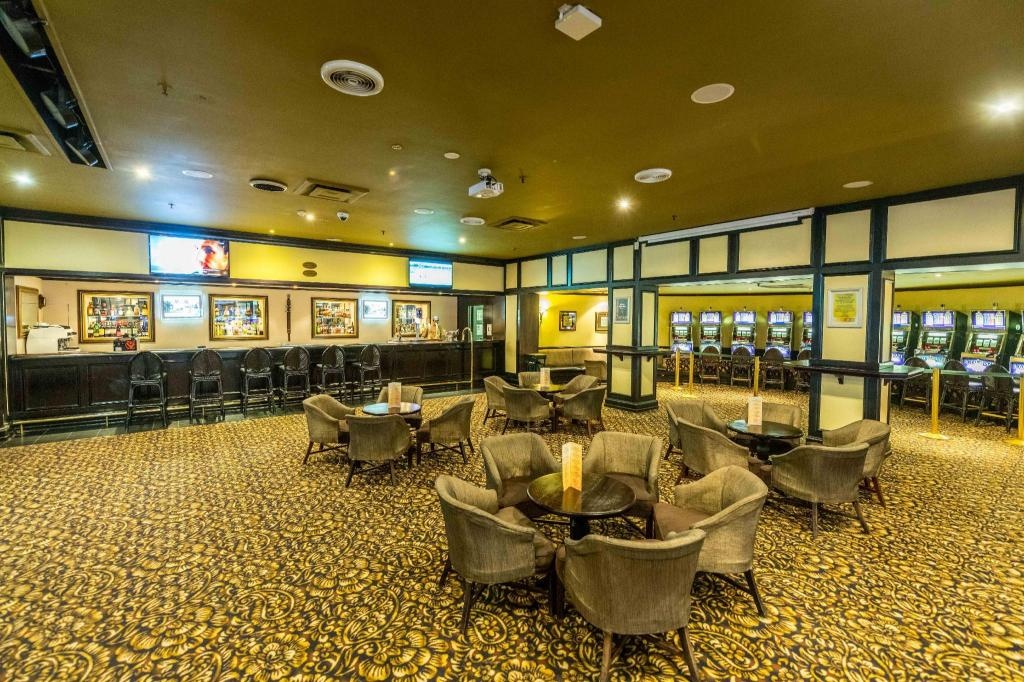 Royal Swazi Spa Hotel  Facilities  Casino 10