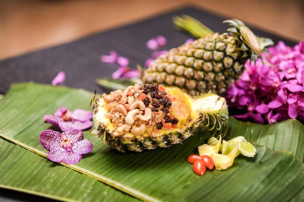 Montien Riverside Hotel Bangkok  Dining  Food And Beverages 39