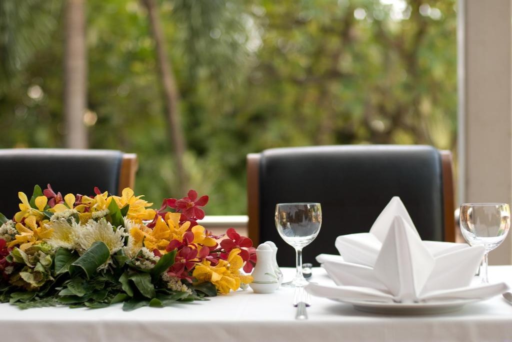 Montien Riverside Hotel Bangkok  Dining  Restaurant 33