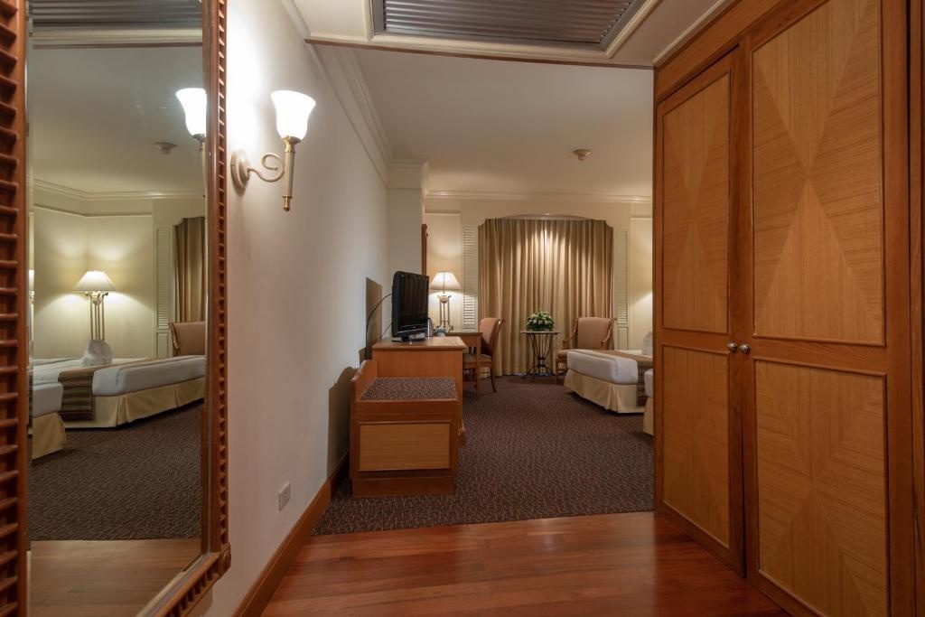 Montien Riverside Hotel Bangkok  Facilities  Facilities 30