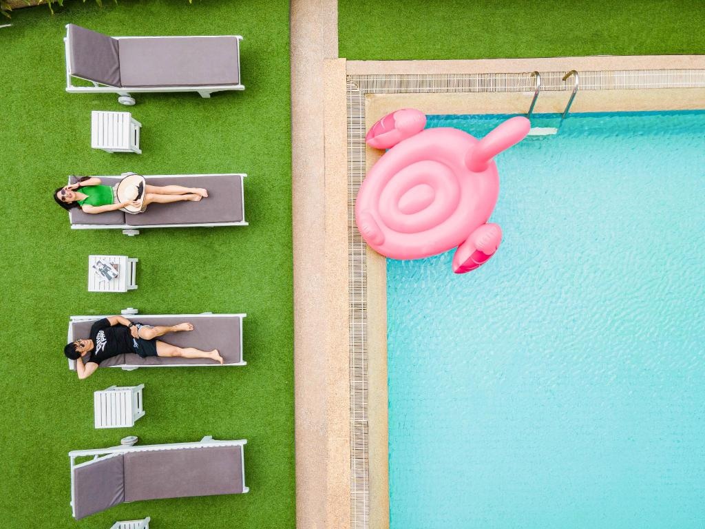 Montien Riverside Hotel Bangkok  Facilities  Swimming Pool Outdoor 58