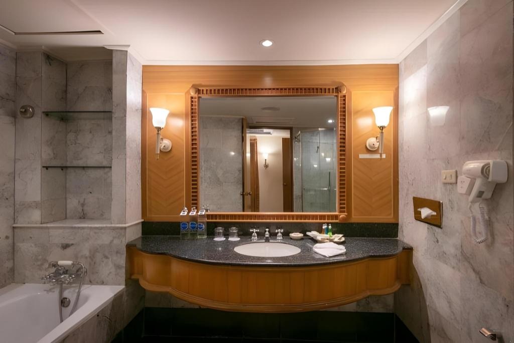 Montien Riverside Hotel Bangkok  Facilities  Facilities Image 61 61