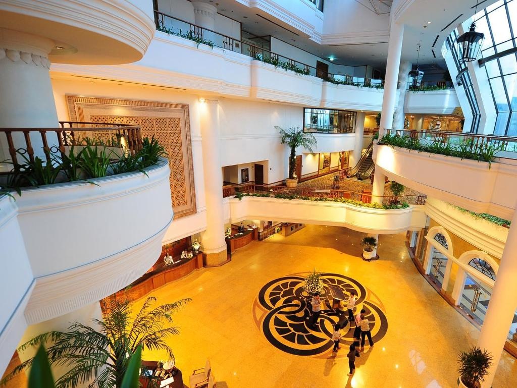 Montien Riverside Hotel Bangkok  Property Views  Lobby 29