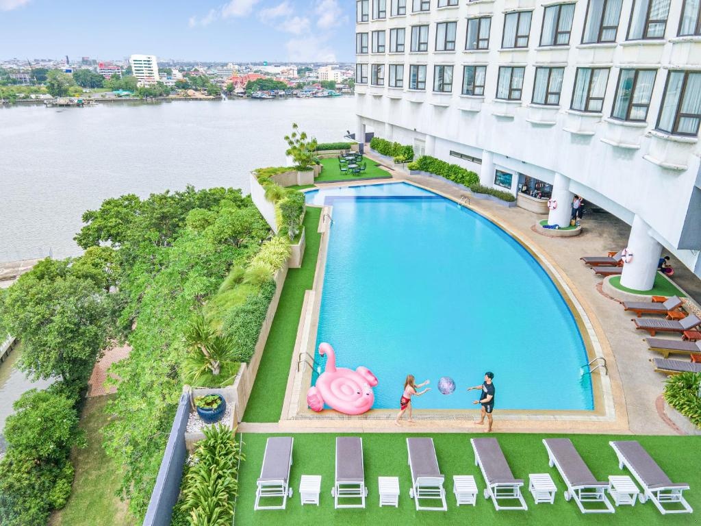 Montien Riverside Hotel Bangkok  Property Views  View 13