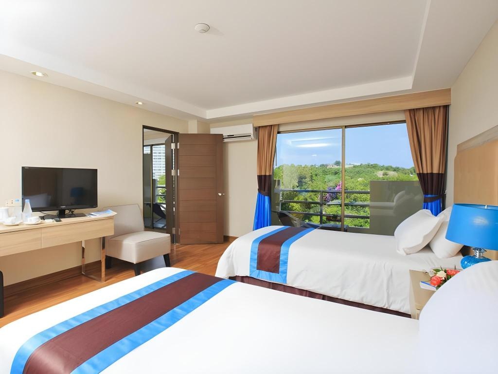 Blue Wave Hotel Hua Hinroomsrooms Image 44