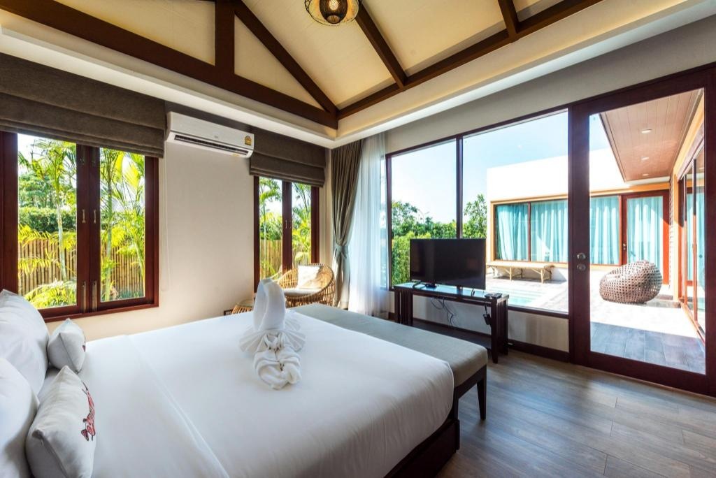 Triple Tree Beach Resort  Rooms  Grand Pool Villa Bedroom 1