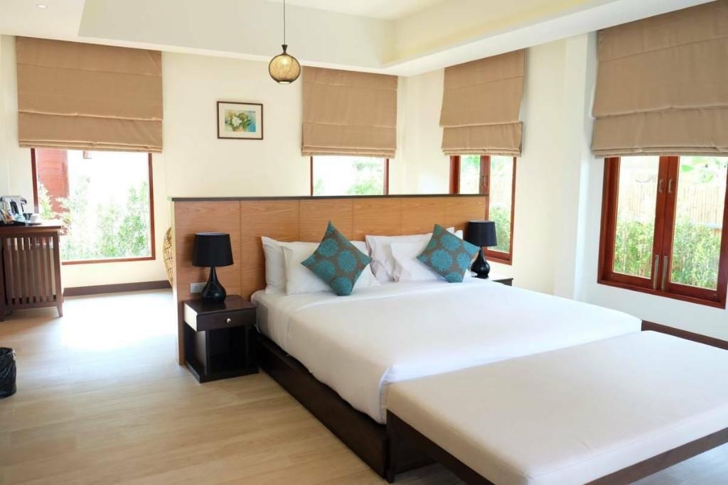Triple Tree Beach Resort  Rooms  Plunge Pool Villa Bed 6