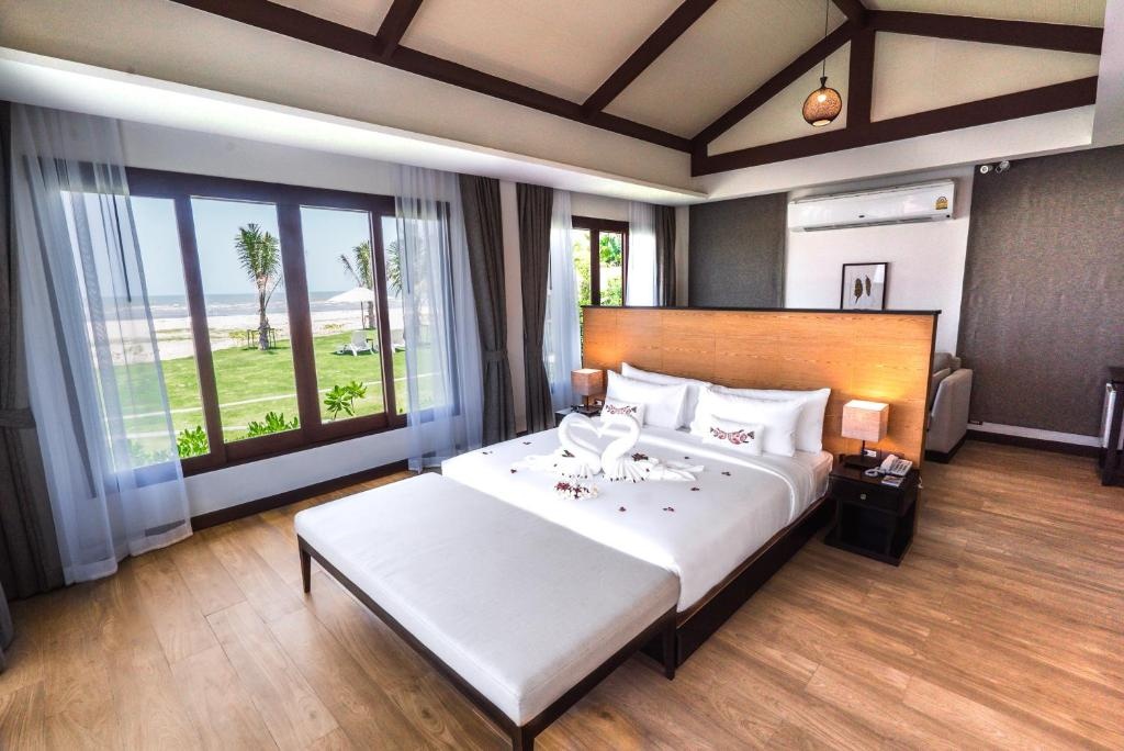 Triple Tree Beach Resort  Rooms  Rooms Image 4 4