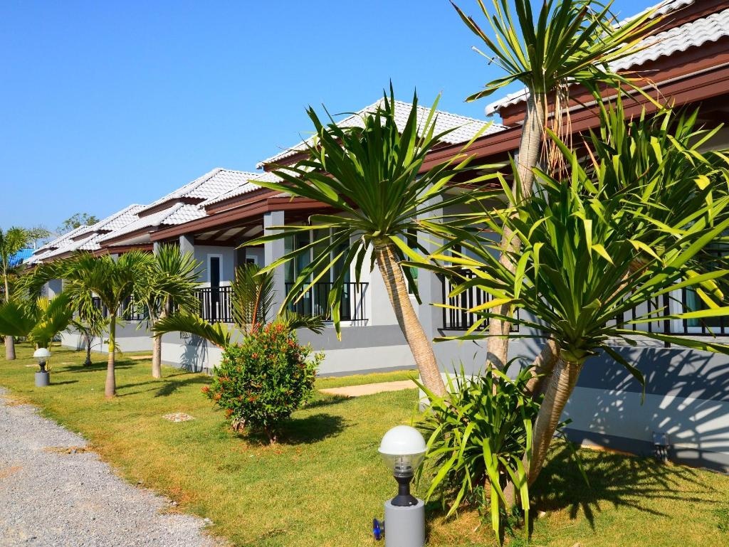 KP Mountain Beach ResortpropertyviewsExterior View4