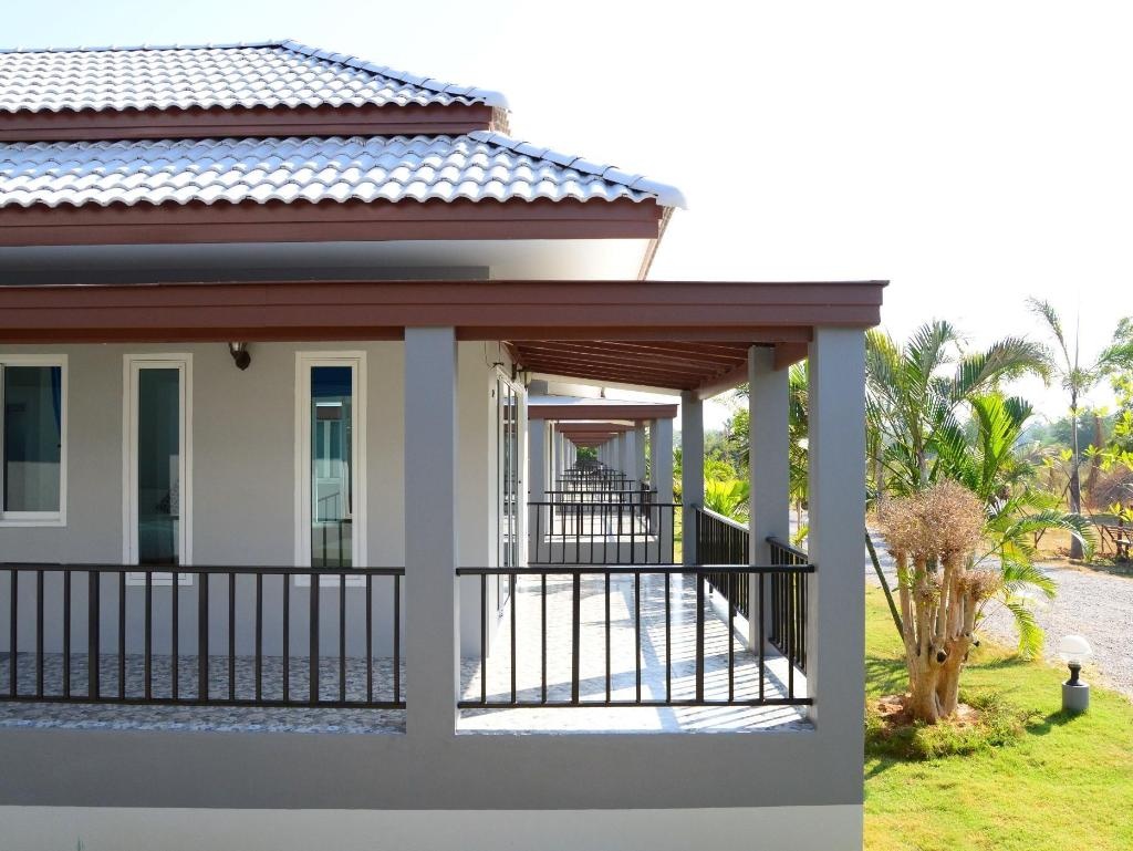 KP Mountain Beach ResortpropertyviewsExterior View7