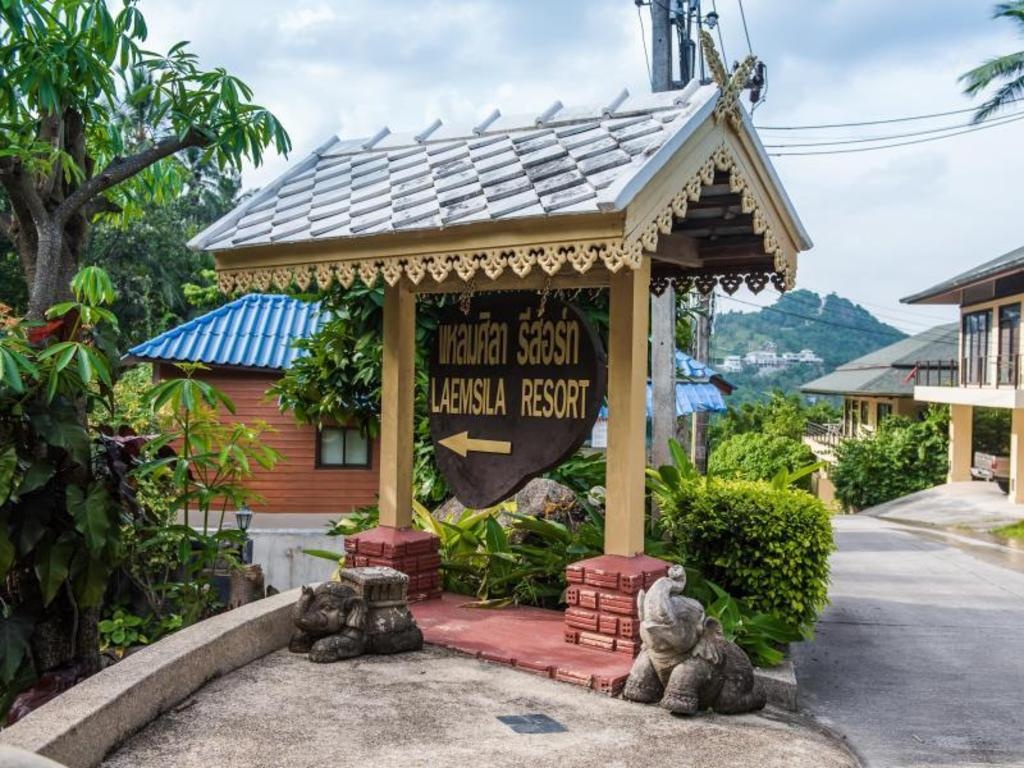 Laem Sila Resort  Property Views  Entrance 9